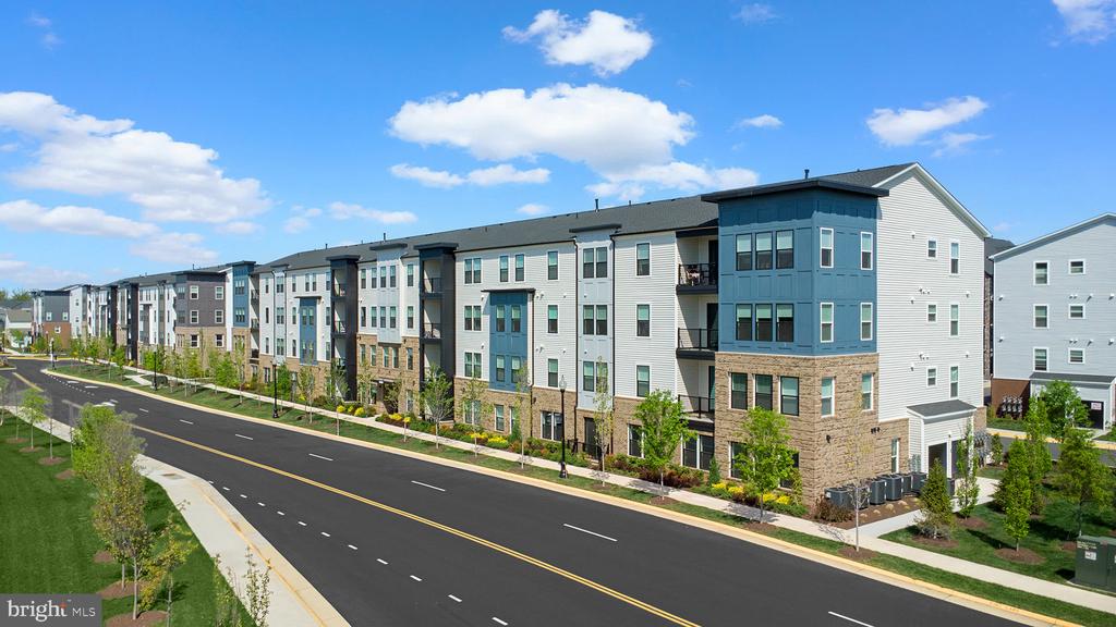 23640 BOLTON CRESCENT TERRACE 13-304