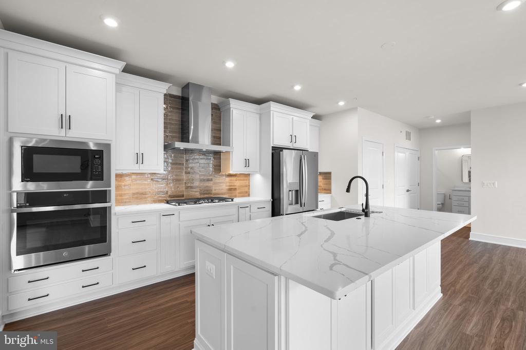 23640 BOLTON CRESCENT TERRACE 13-304