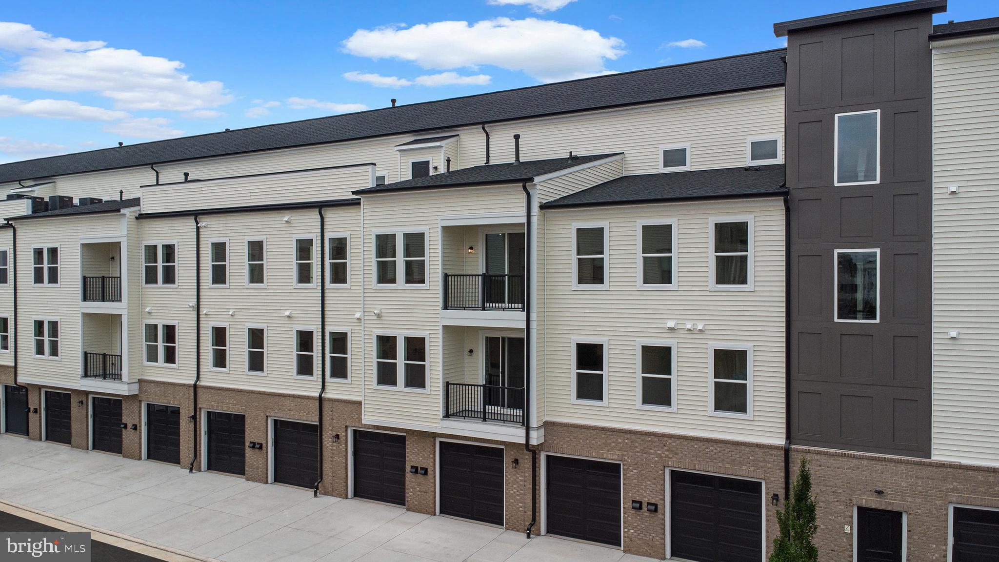 23640 BOLTON CRESCENT TERRACE 13-306