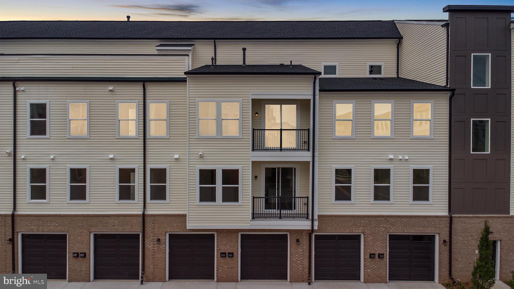 23640 BOLTON CRESCENT TERRACE 13-306