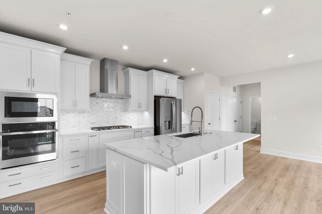 23640 BOLTON CRESCENT TERRACE 13-306