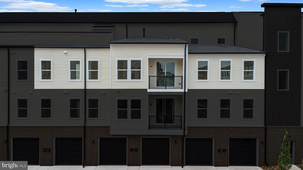 23640 BOLTON CRESCENT TERRACE 13-306
