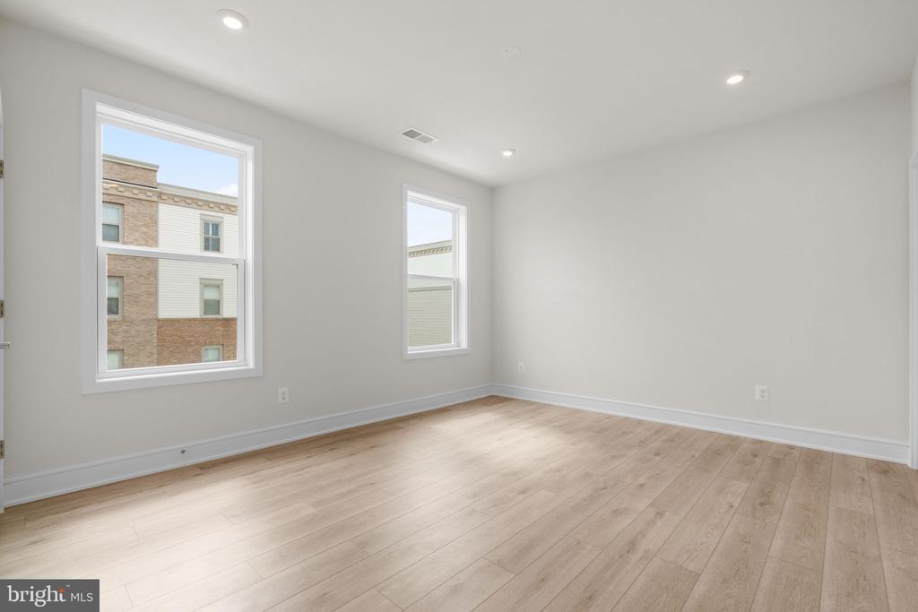 23640 BOLTON CRESCENT TERRACE 13-306