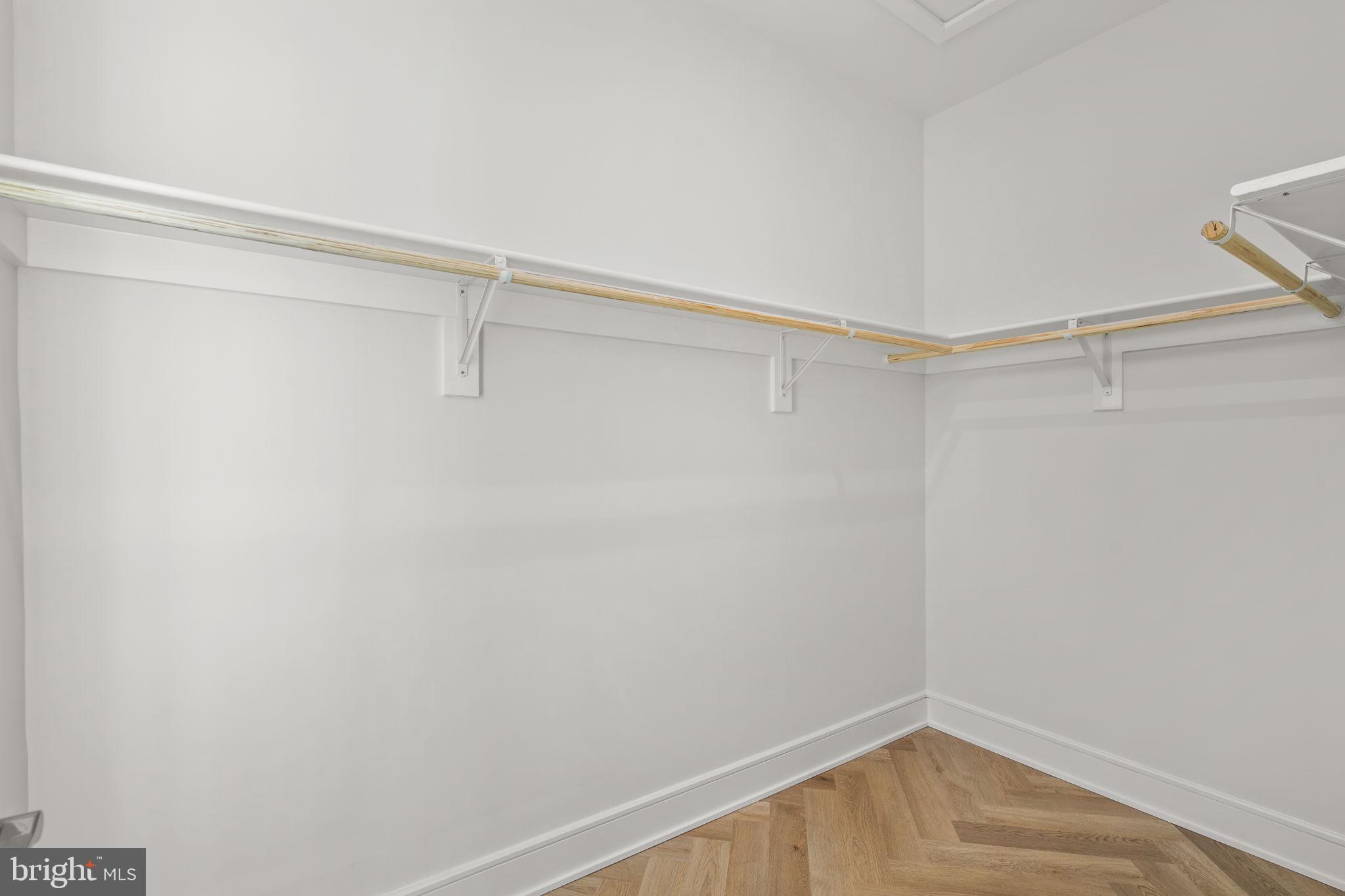 42125 PICASSO SQUARE