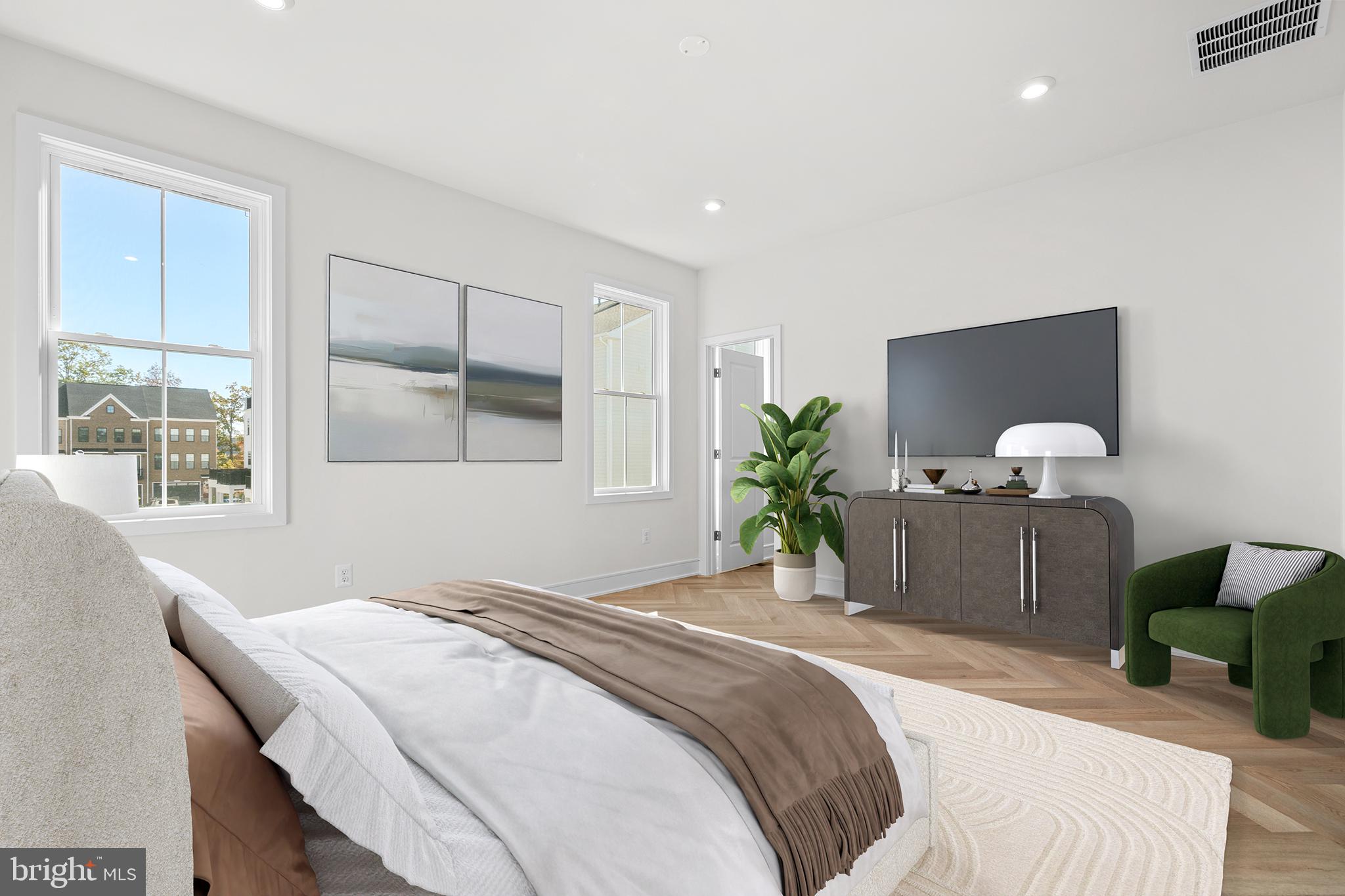 42125 PICASSO SQUARE