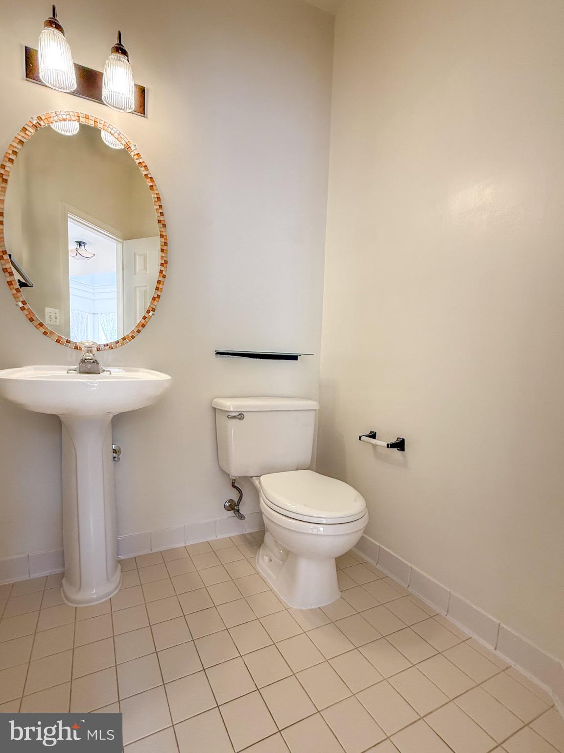 21457 TAMARACK RIDGE SQUARE