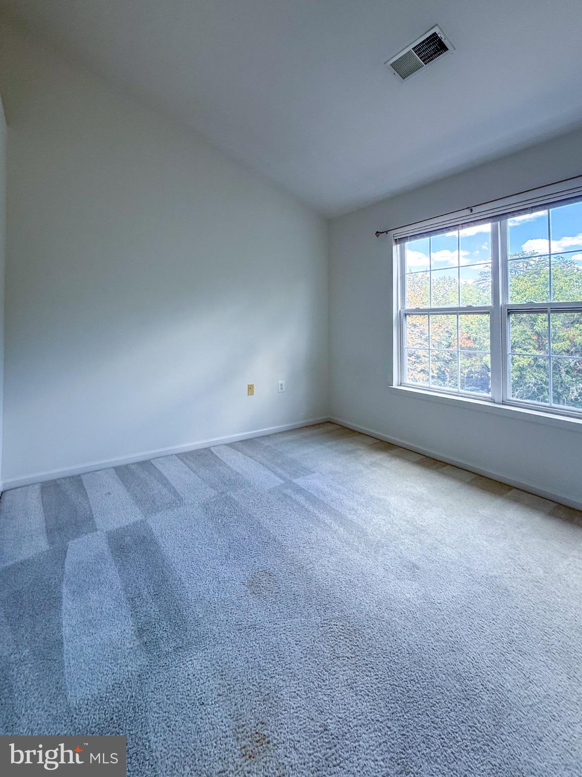 21457 TAMARACK RIDGE SQUARE