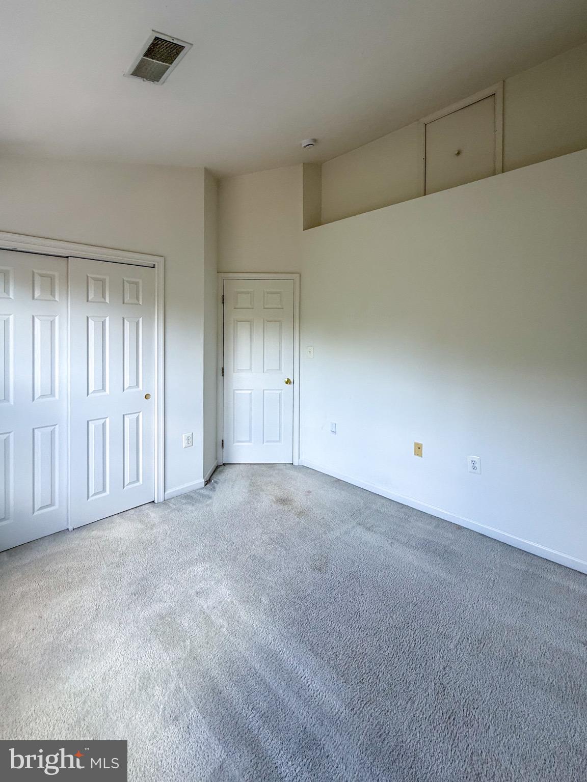 21457 TAMARACK RIDGE SQUARE