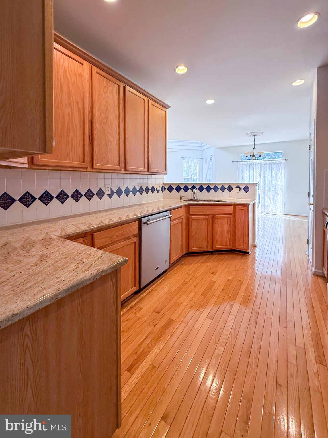 21457 TAMARACK RIDGE SQUARE