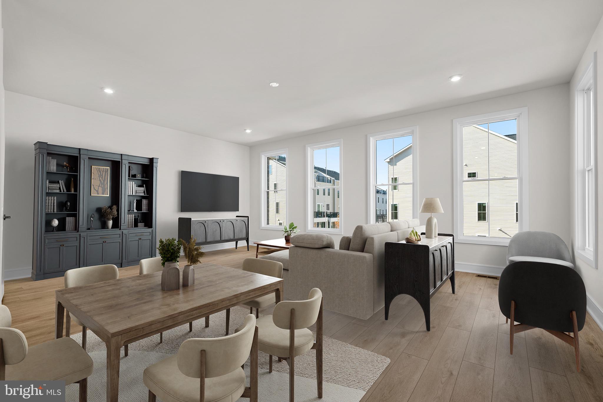 42129 PICASSO SQUARE