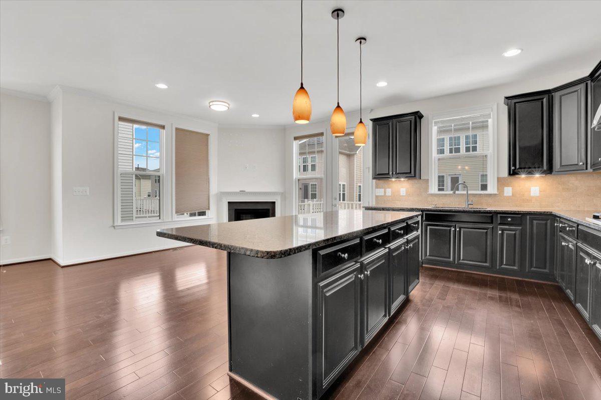 42406 BENFOLD SQUARE