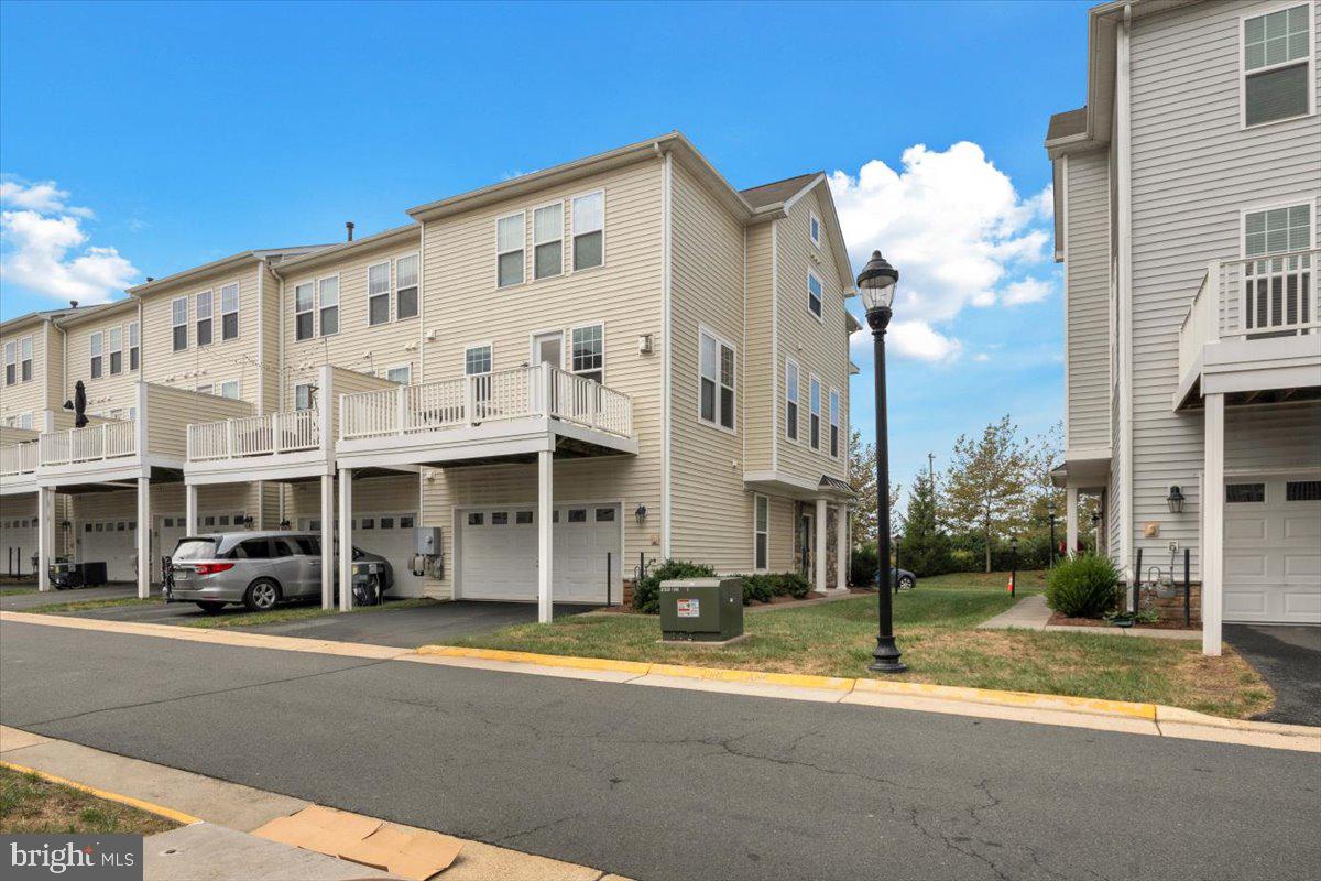 42406 BENFOLD SQUARE