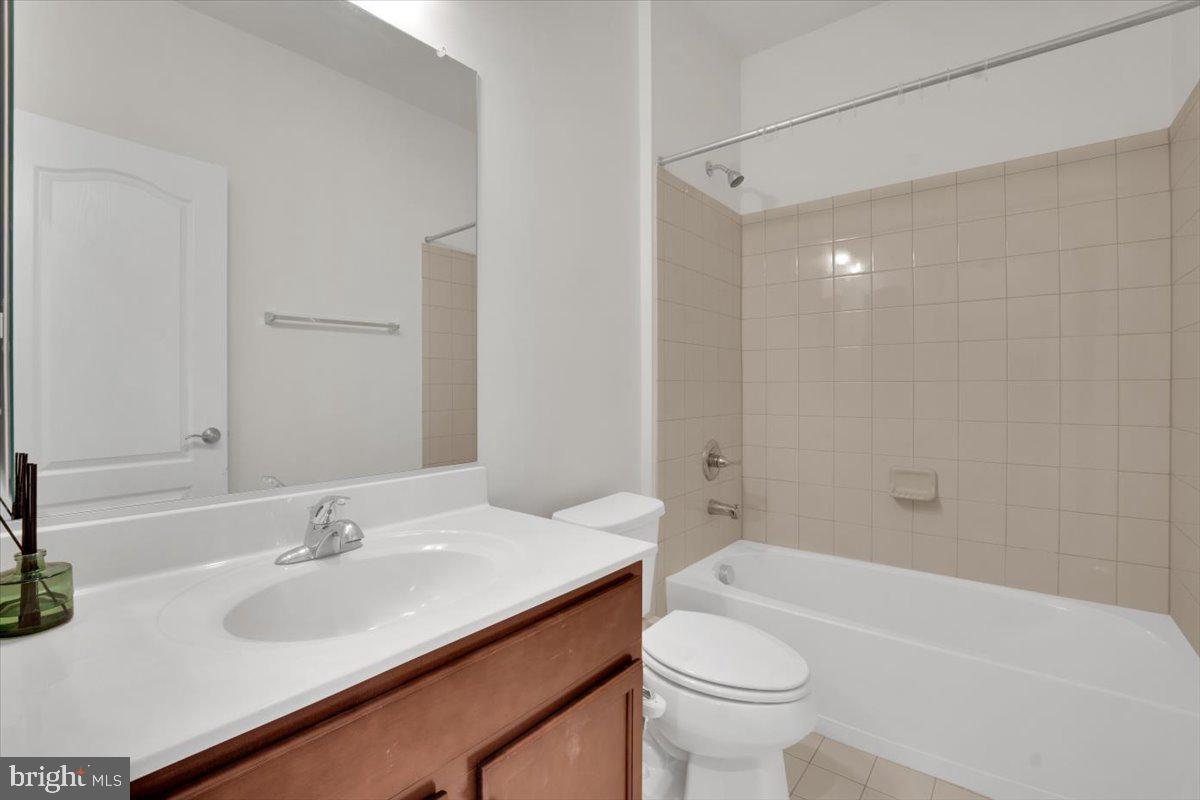 42406 BENFOLD SQUARE