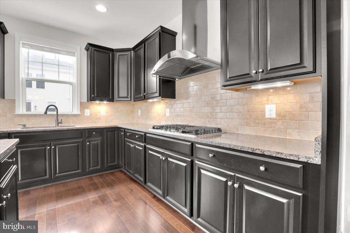 42406 BENFOLD SQUARE