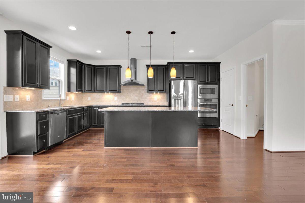 42406 BENFOLD SQUARE