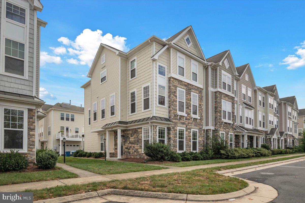 42406 BENFOLD SQUARE