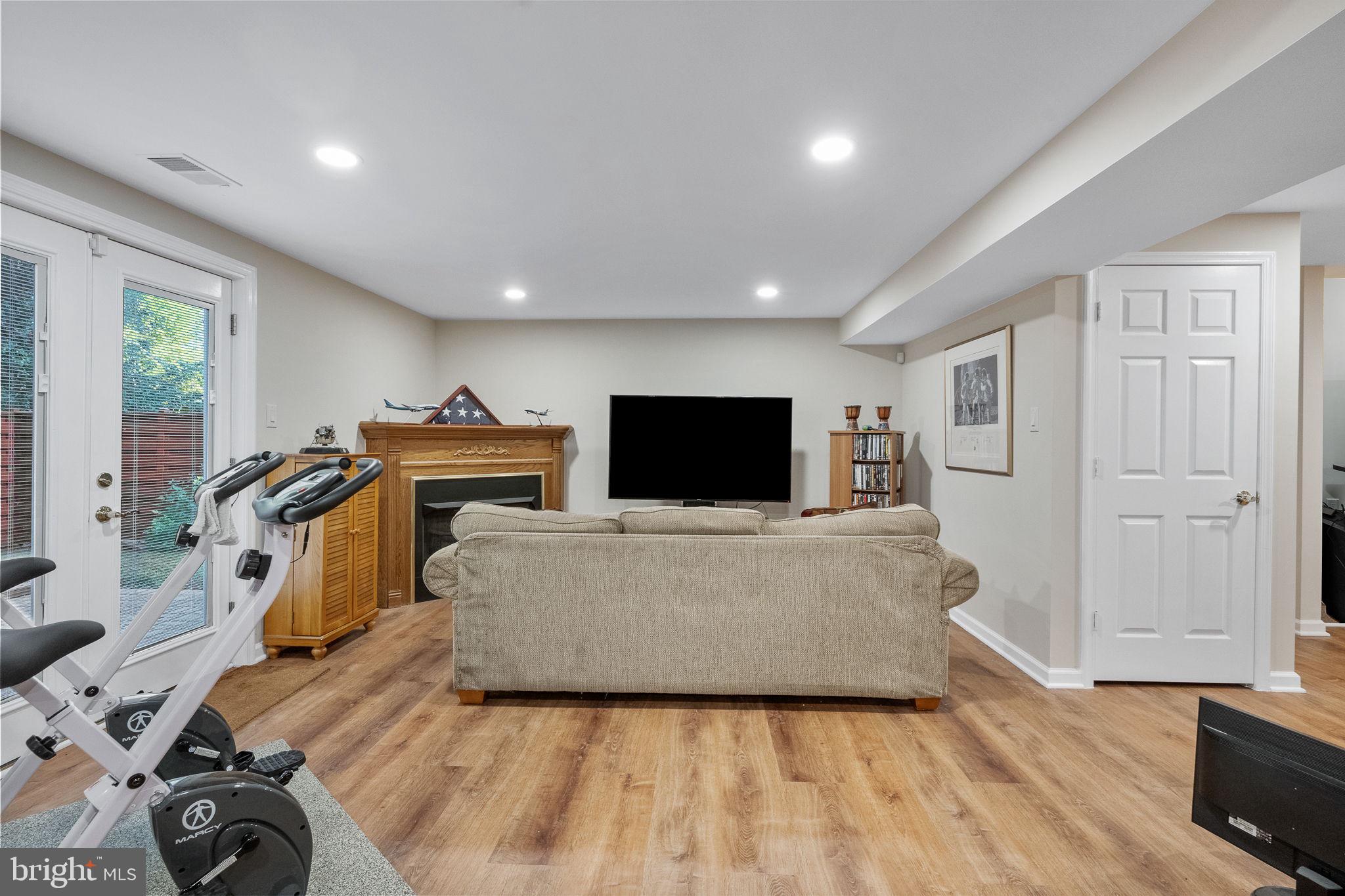 21113 CROCUS TERRACE