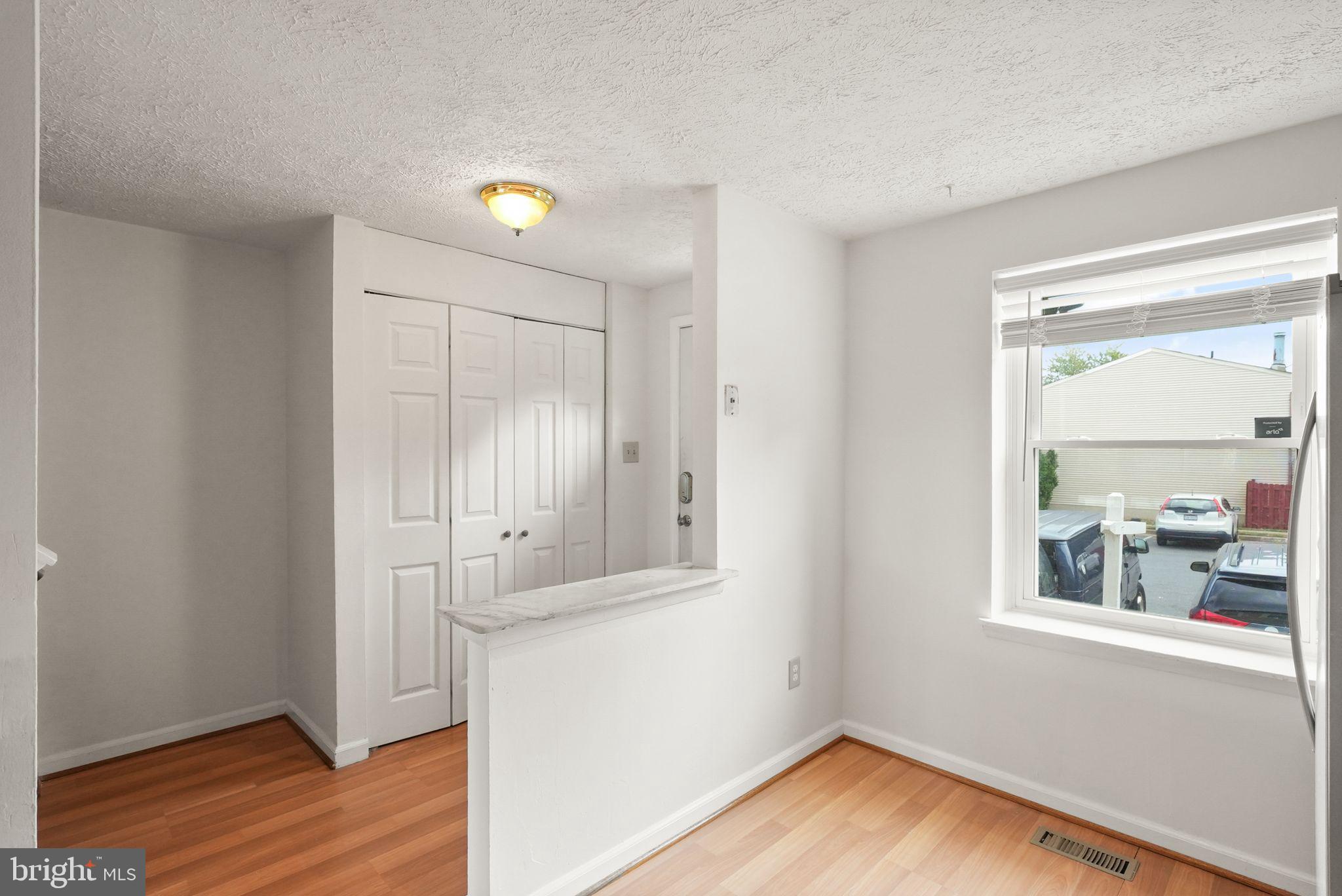 735 BRETHOUR COURT 4