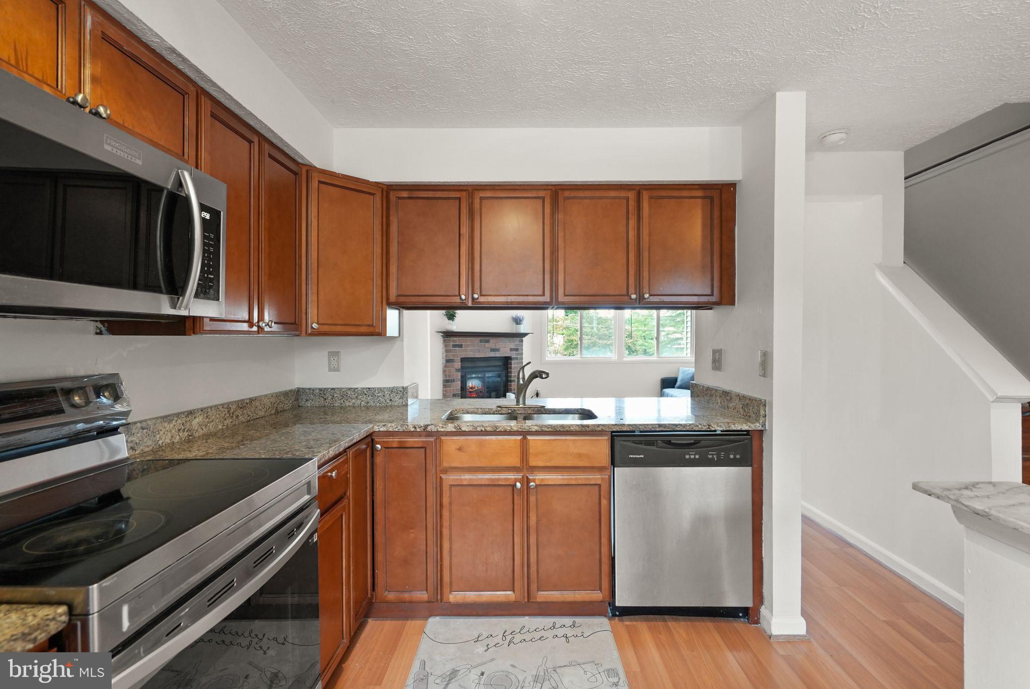 735 BRETHOUR COURT 4