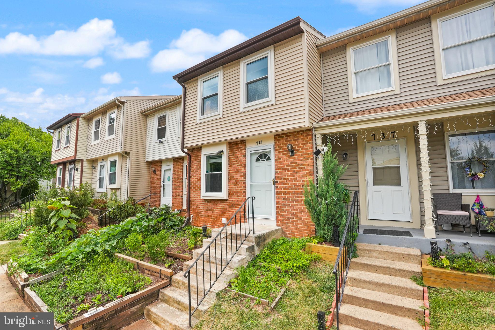 735 BRETHOUR COURT 4