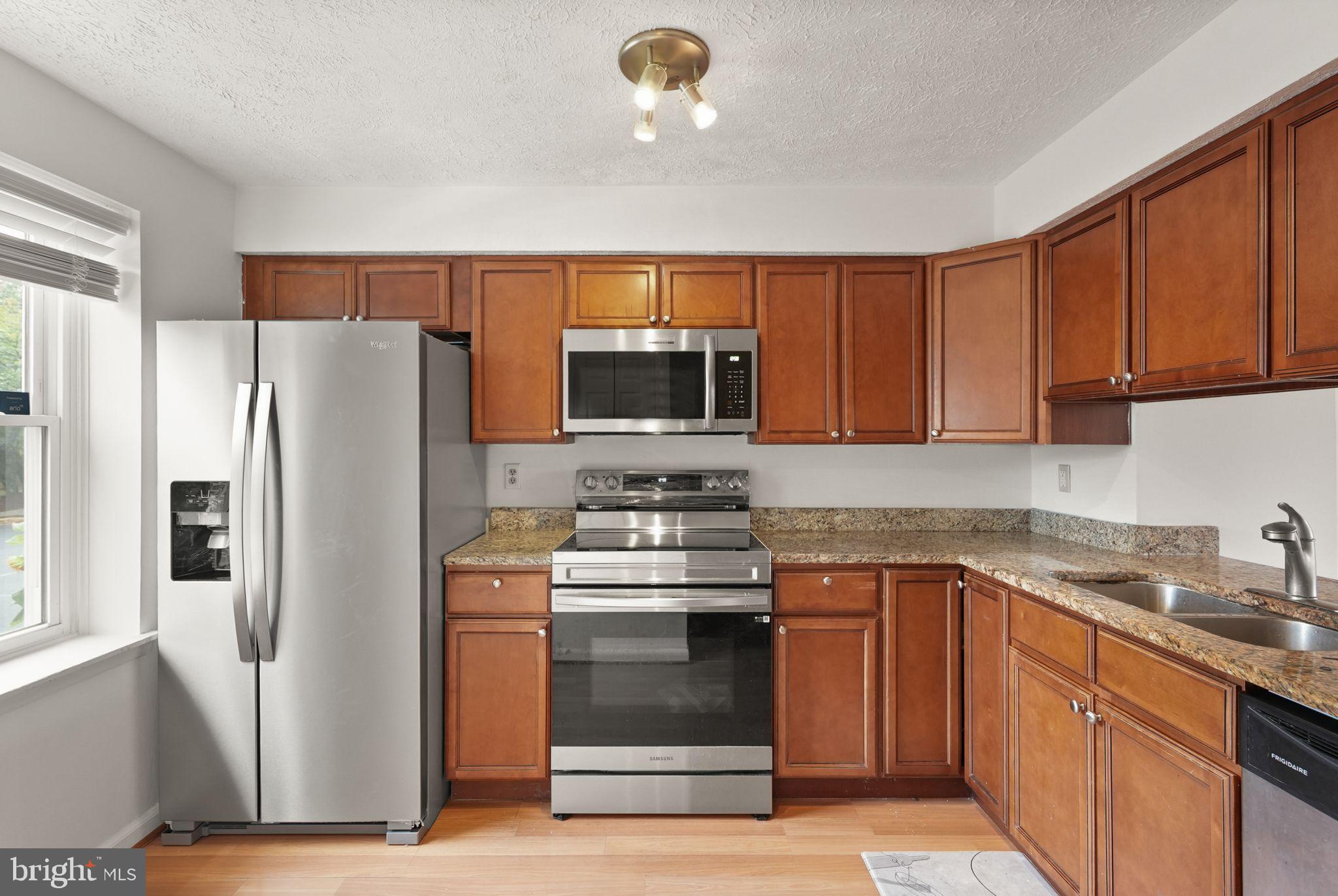 735 BRETHOUR COURT 4