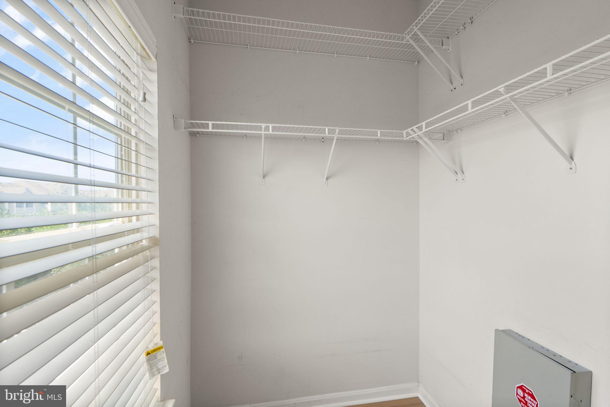 21764 DRAGONS GREEN SQUARE