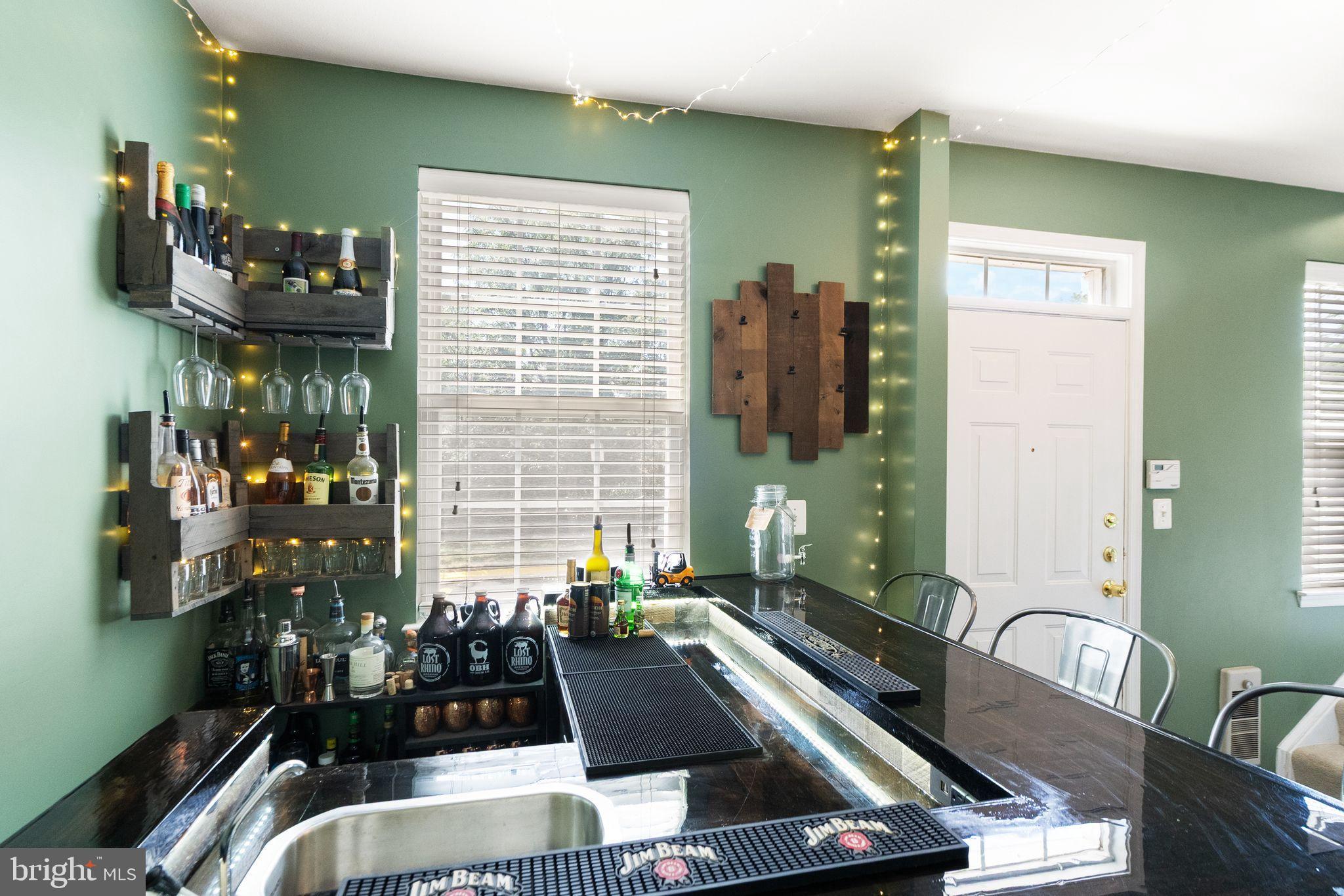 21764 DRAGONS GREEN SQUARE