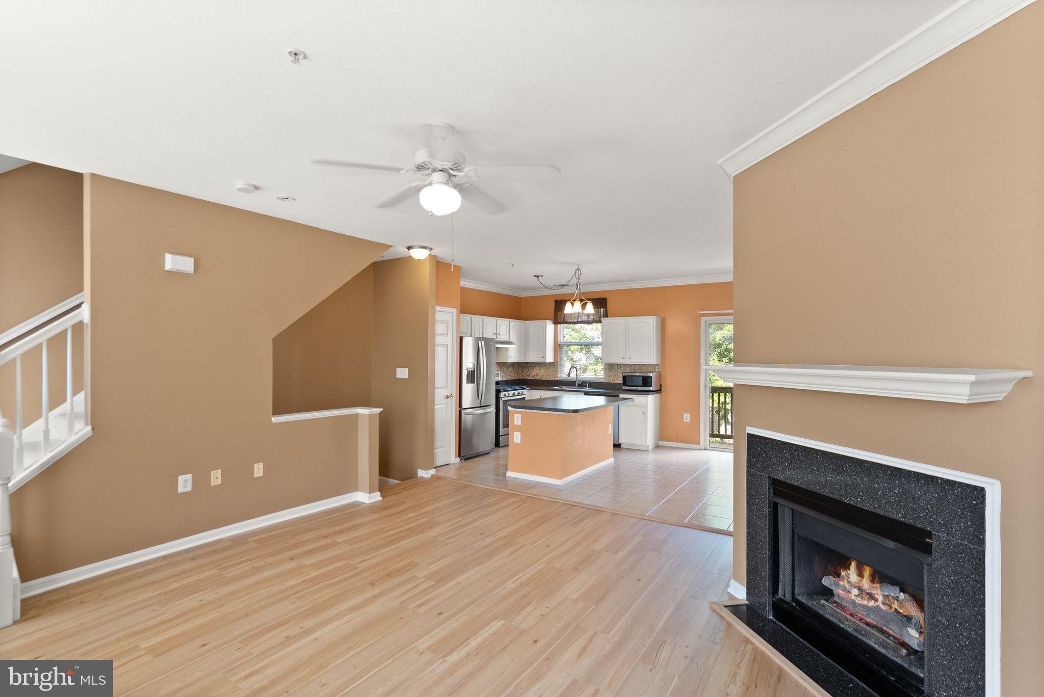 21764 DRAGONS GREEN SQUARE