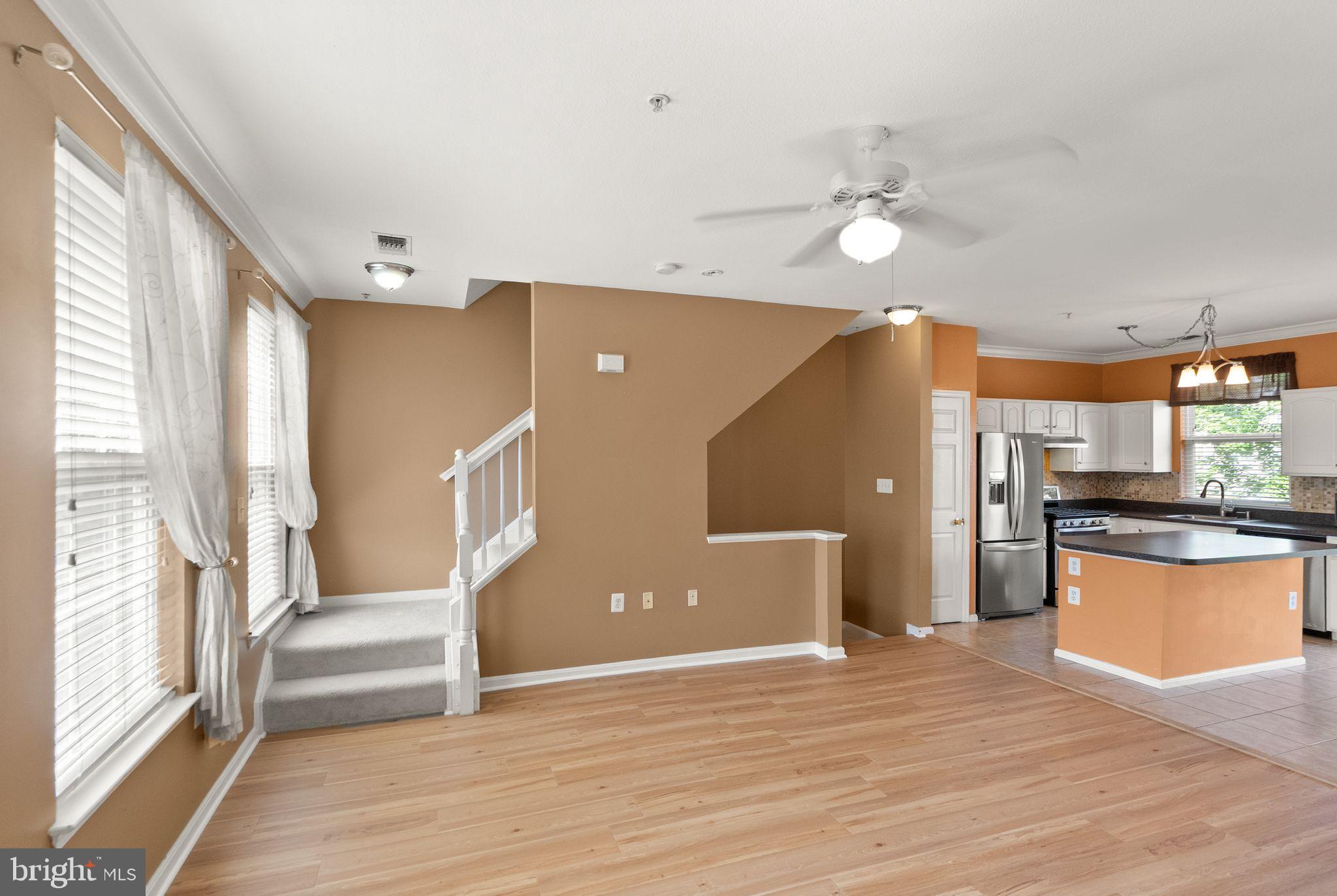 21764 DRAGONS GREEN SQUARE