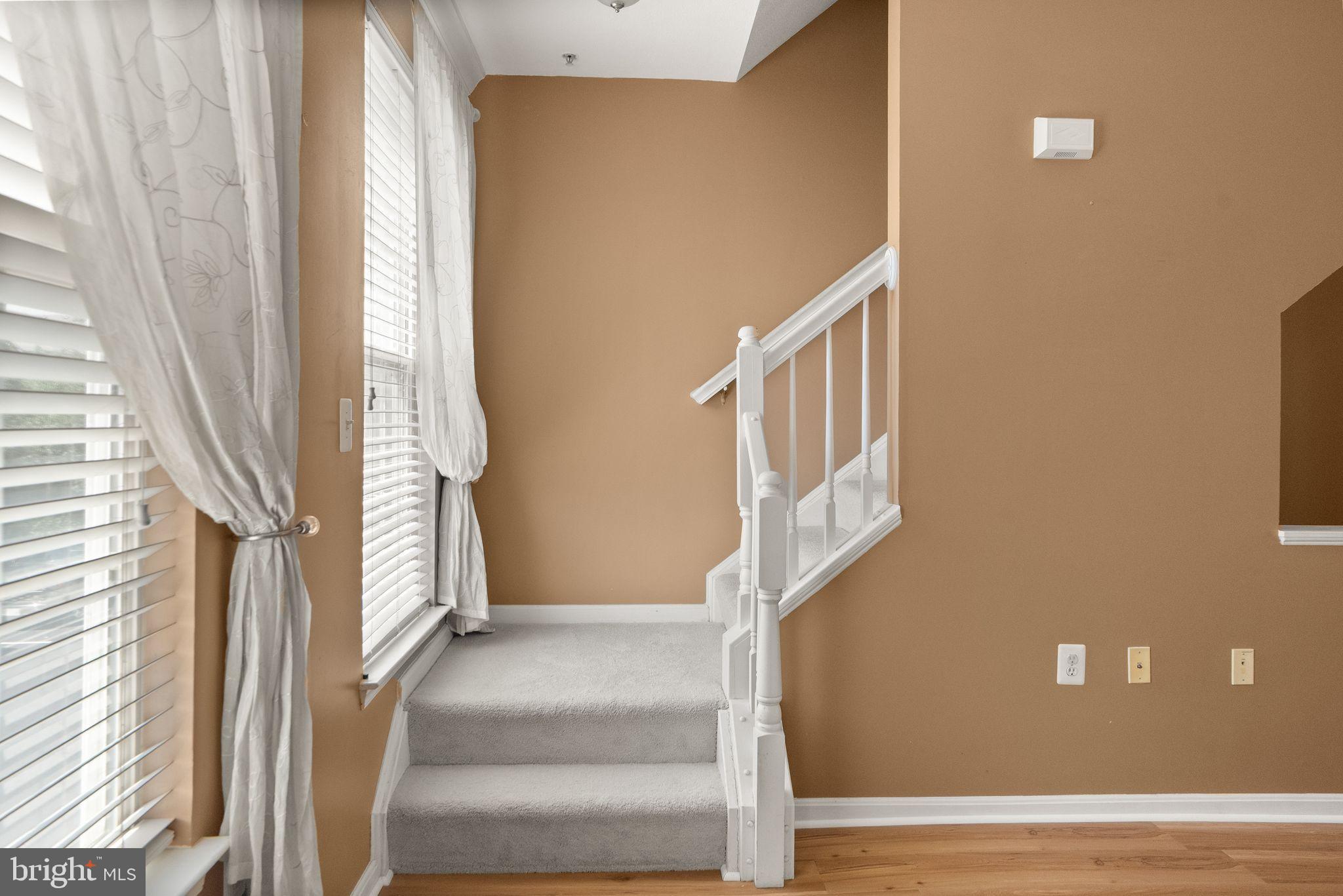 21764 DRAGONS GREEN SQUARE