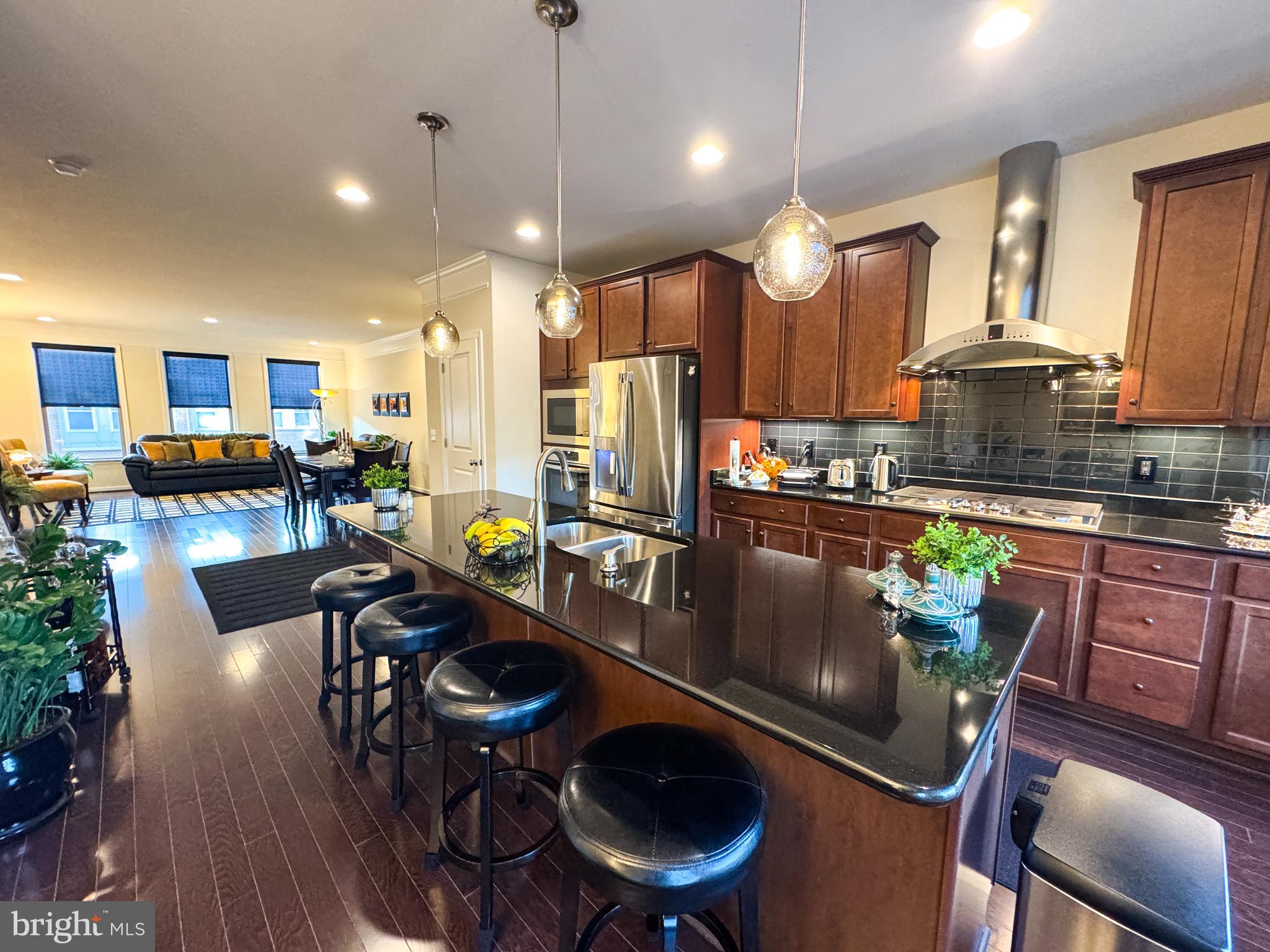 42410 DOGWOOD GLEN SQUARE