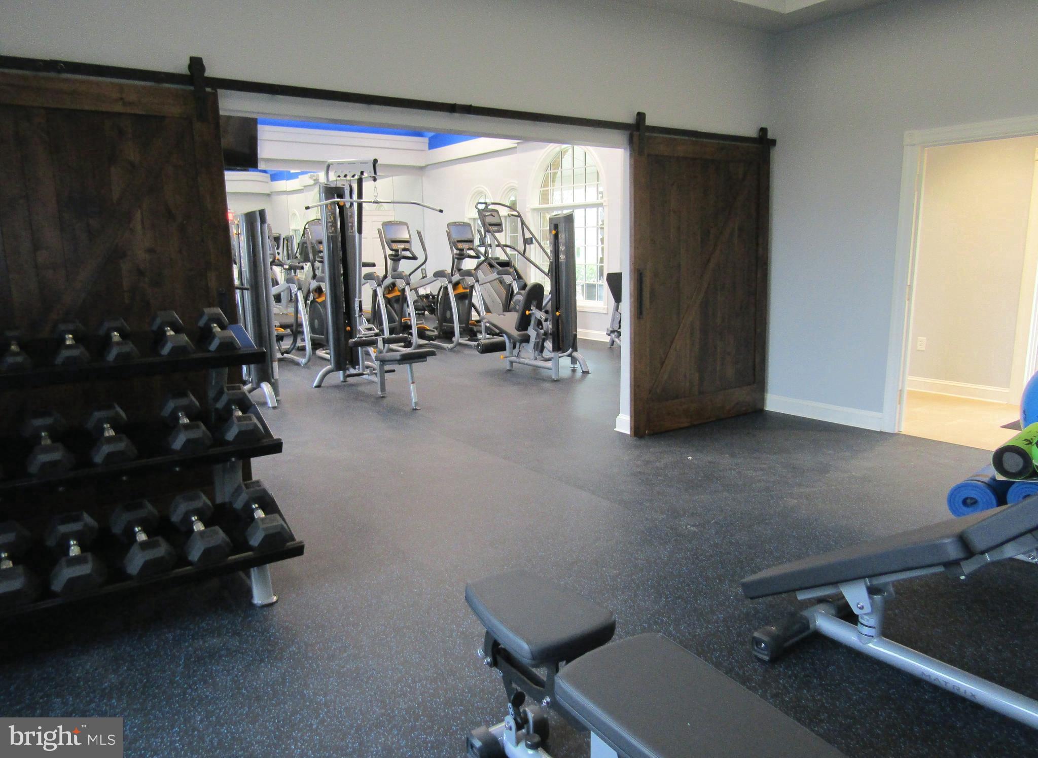 42410 DOGWOOD GLEN SQUARE