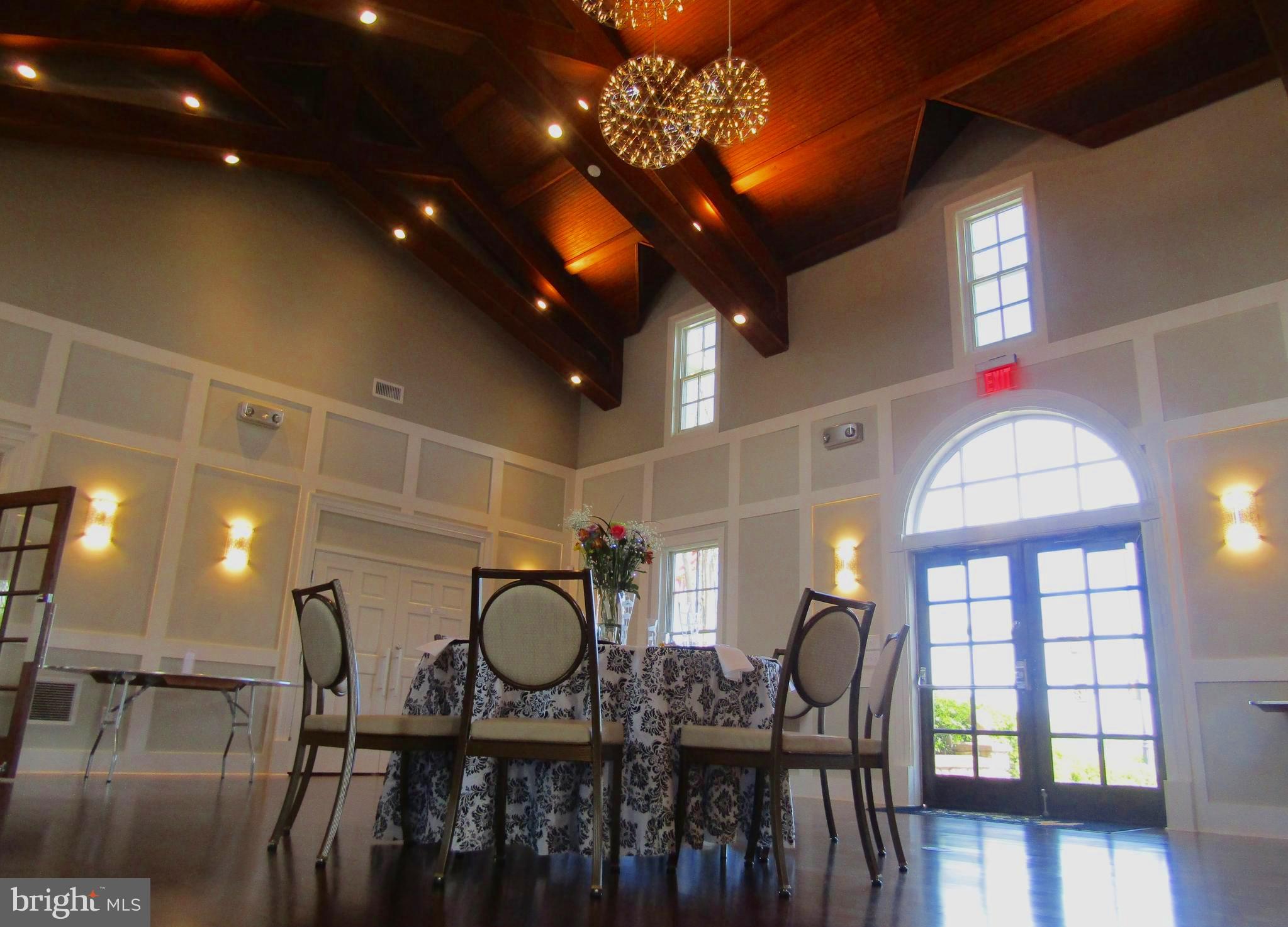 42410 DOGWOOD GLEN SQUARE