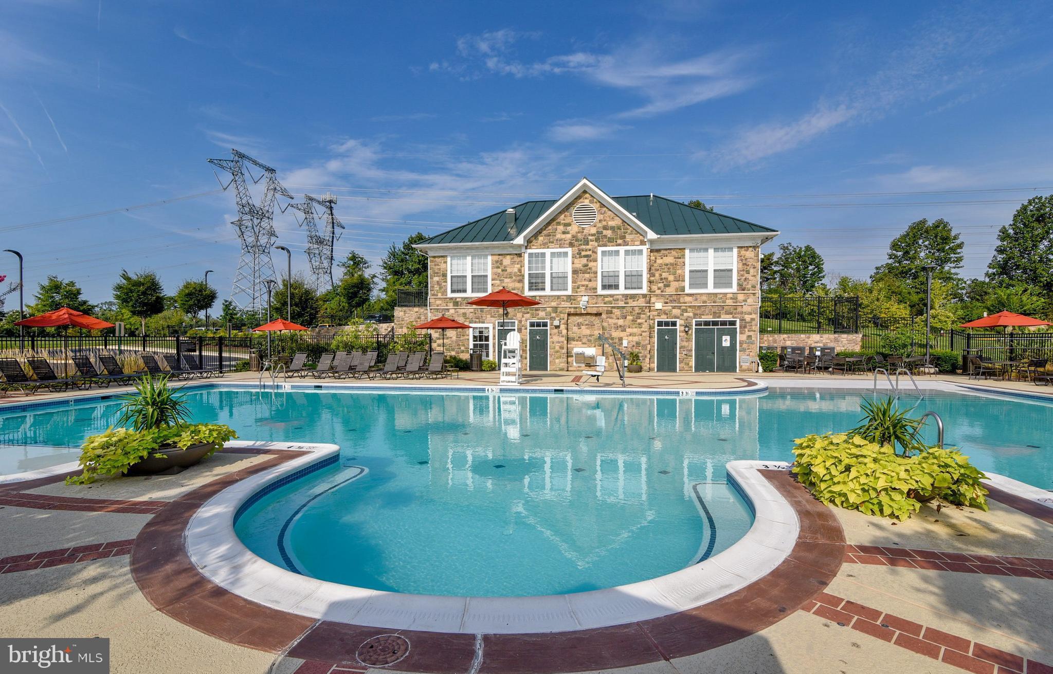 42410 DOGWOOD GLEN SQUARE