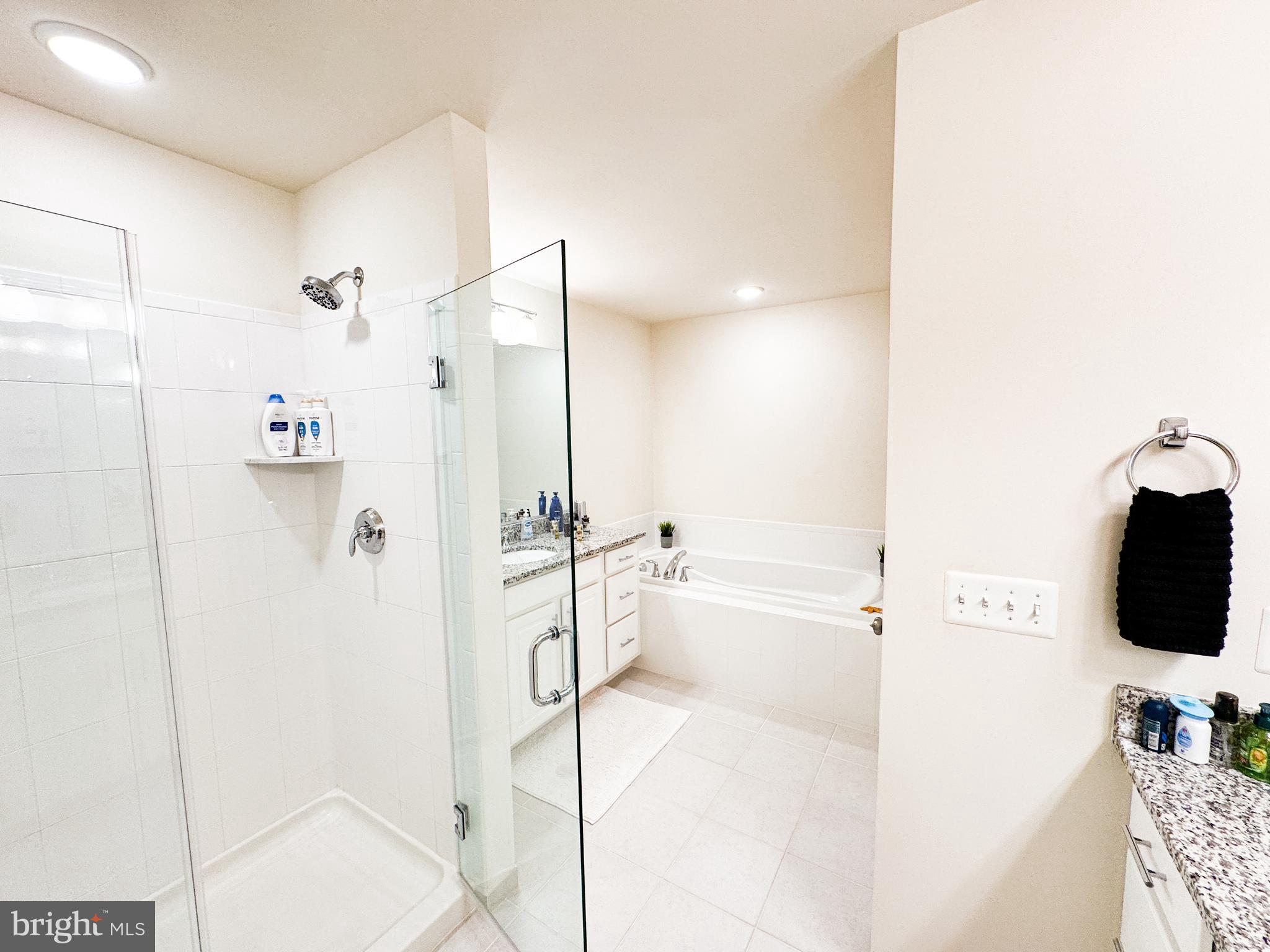 42410 DOGWOOD GLEN SQUARE