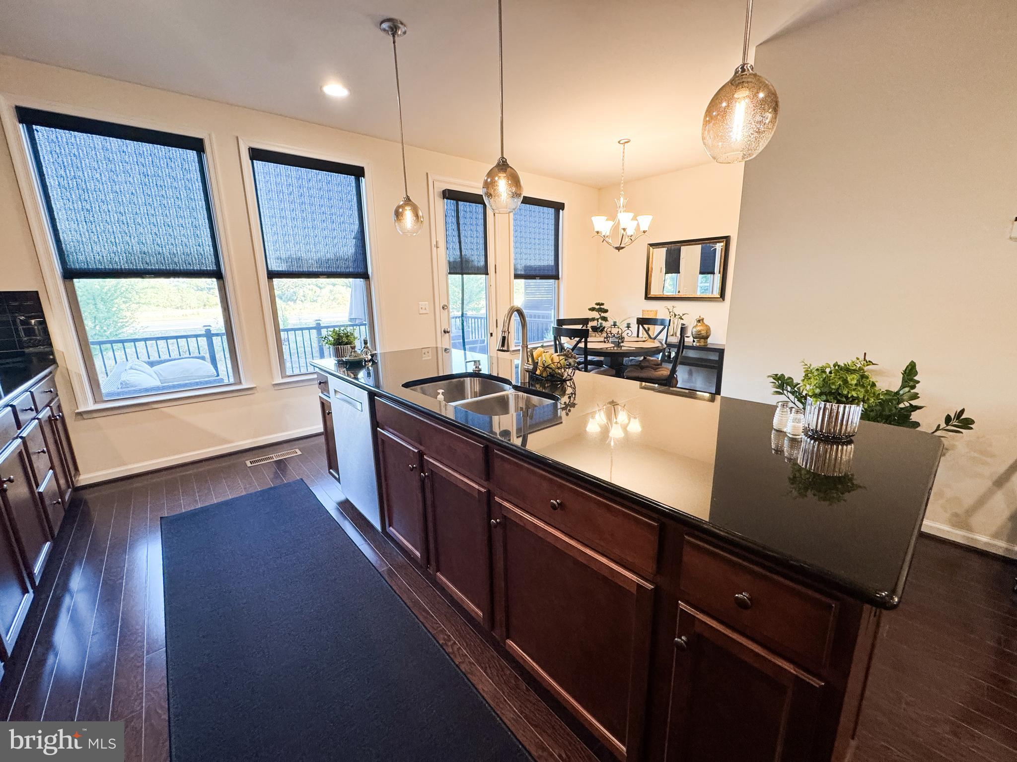 42410 DOGWOOD GLEN SQUARE