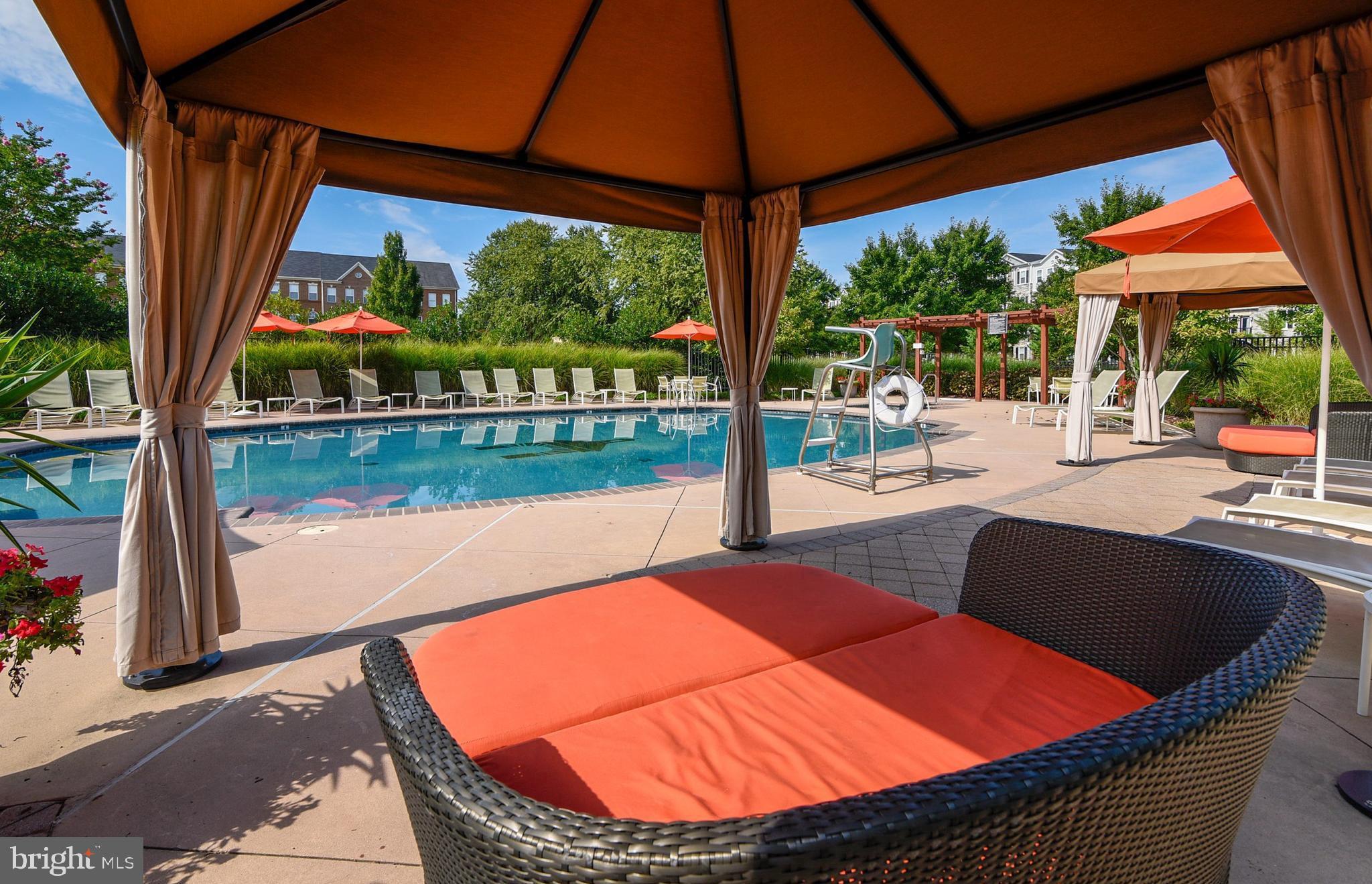 42410 DOGWOOD GLEN SQUARE