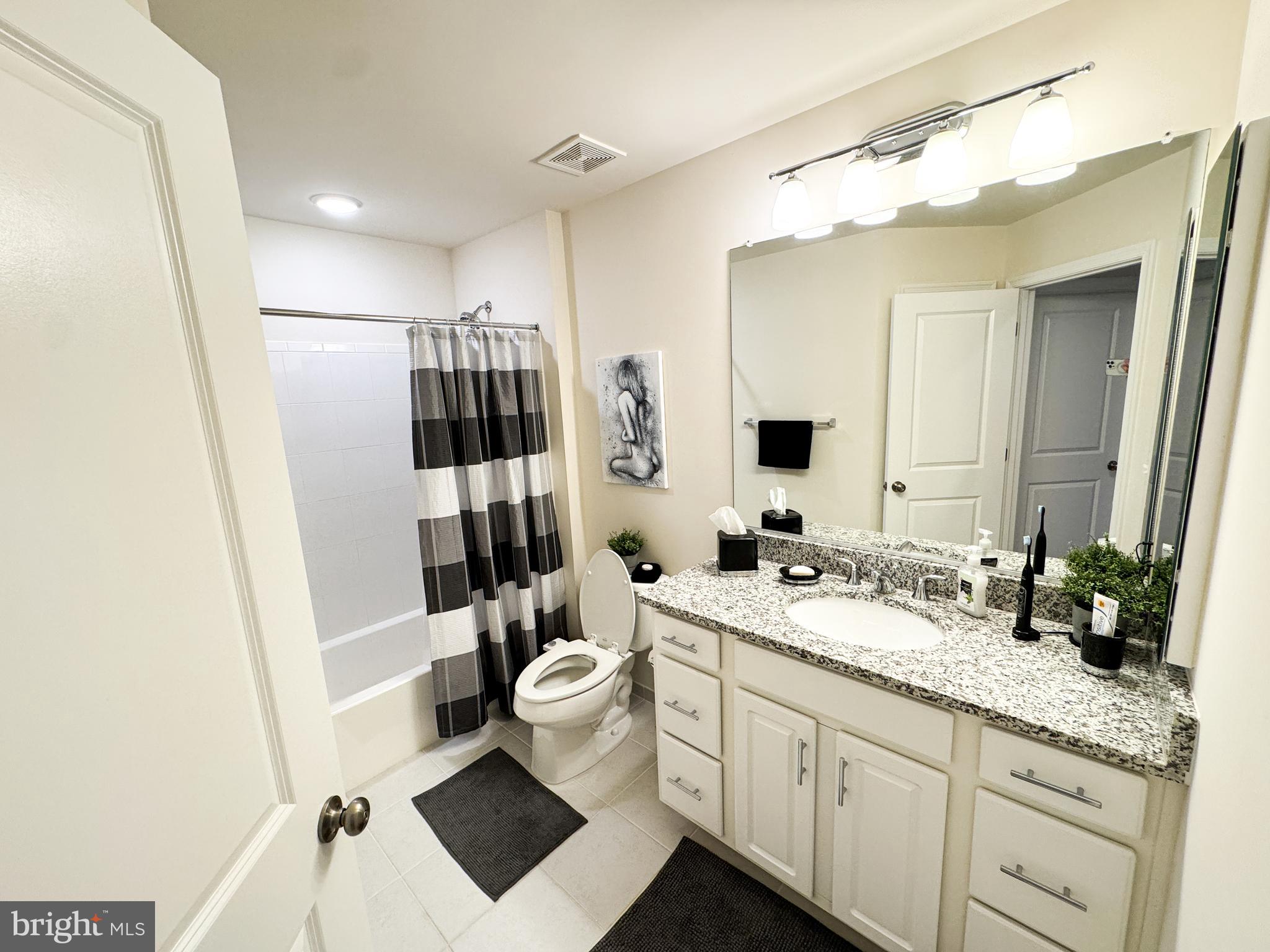 42410 DOGWOOD GLEN SQUARE