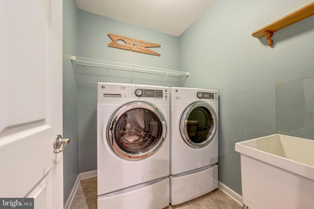 43022 SPYDER PLACE