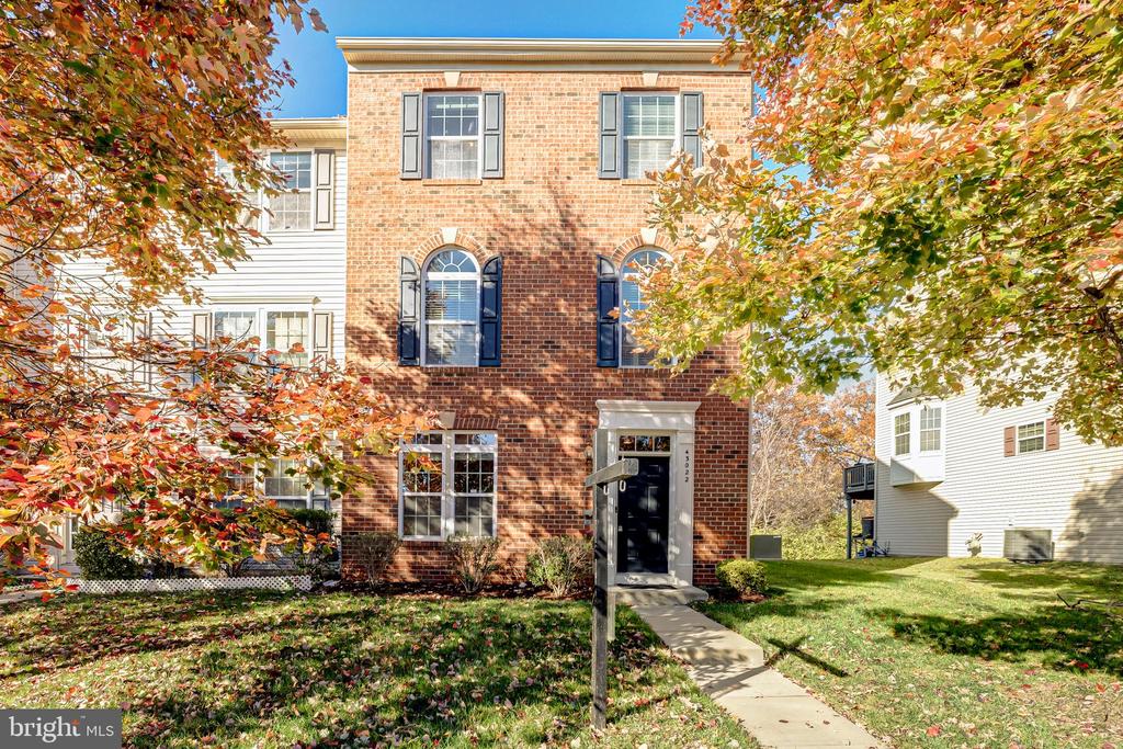 43022 SPYDER PLACE