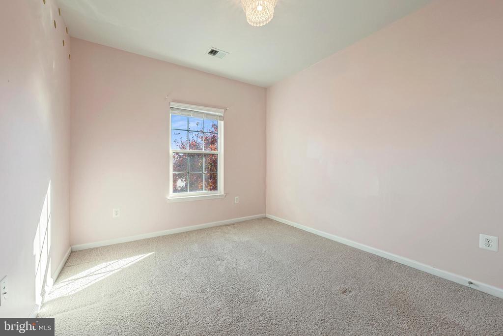 43022 SPYDER PLACE
