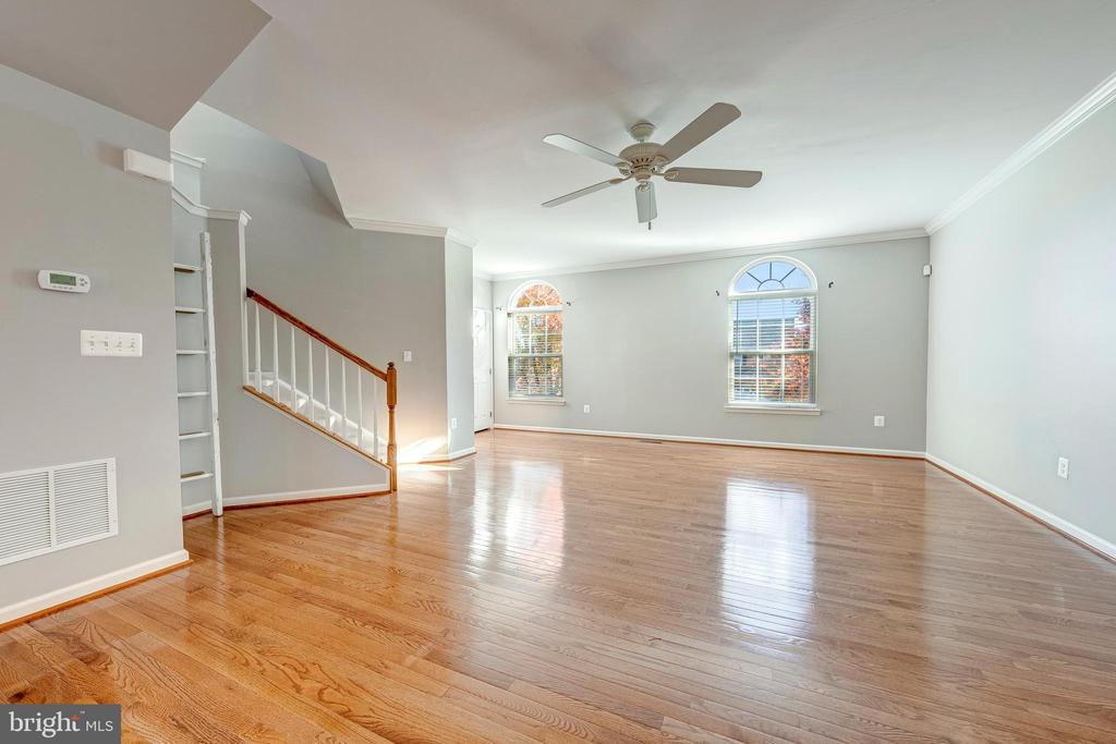 43022 SPYDER PLACE