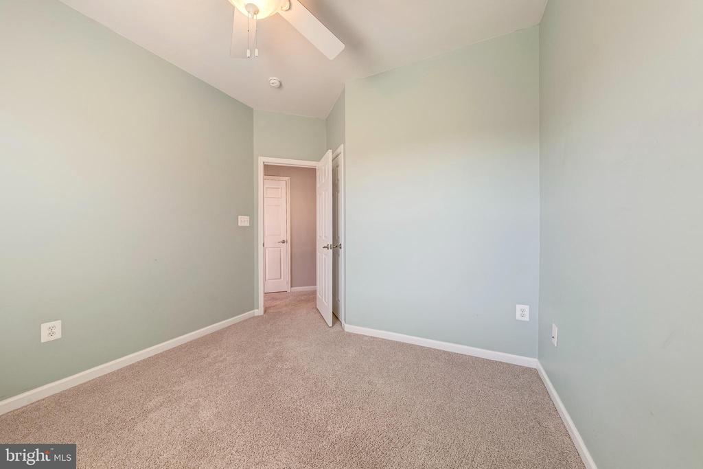 43022 SPYDER PLACE