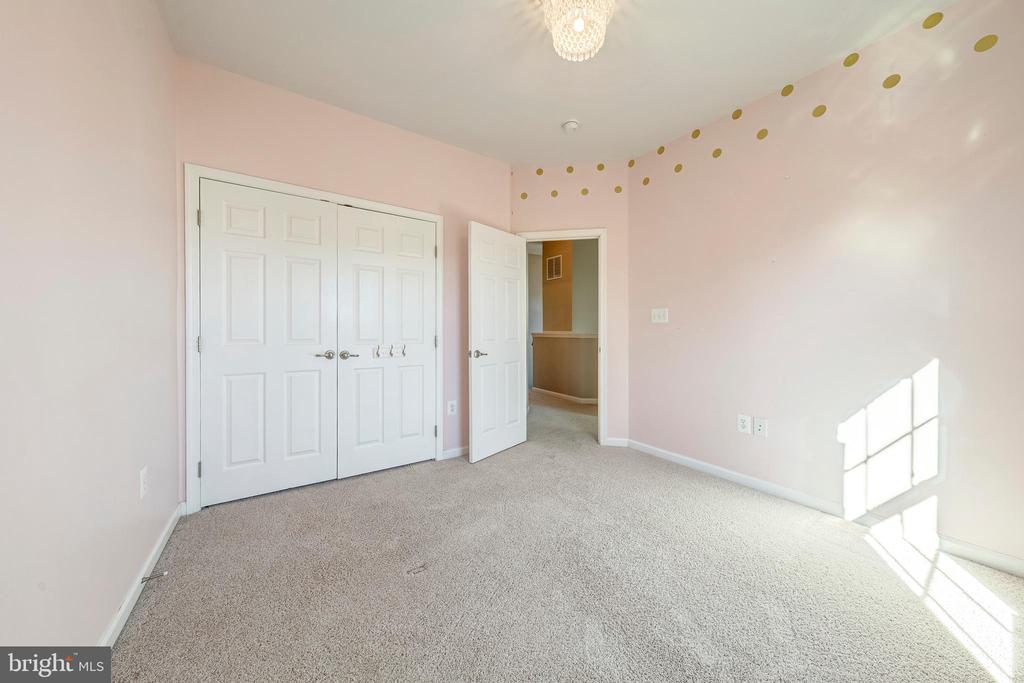 43022 SPYDER PLACE