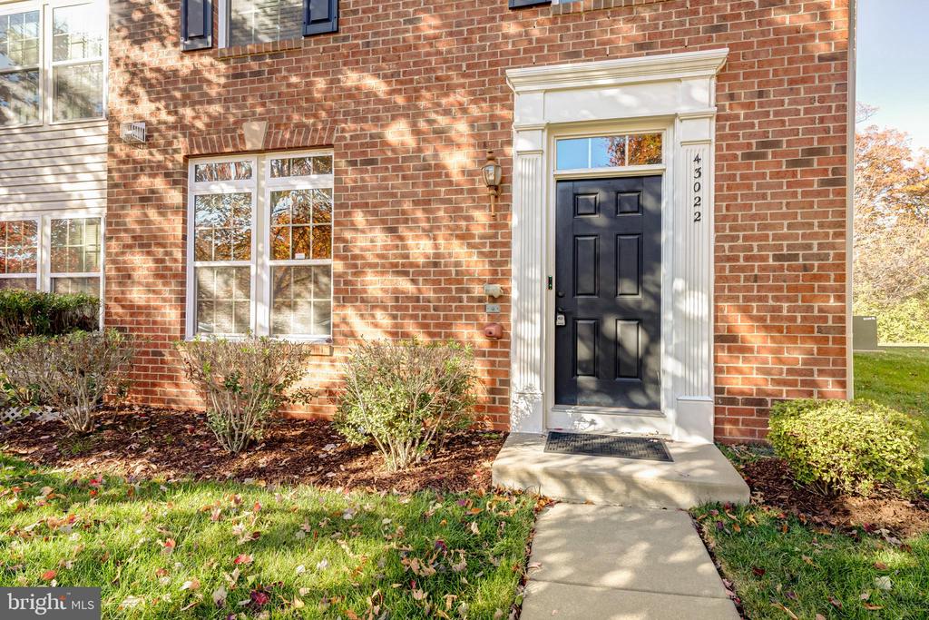 43022 SPYDER PLACE