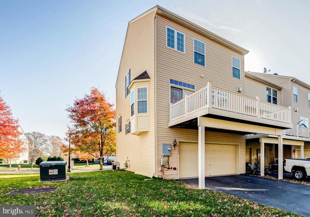 43022 SPYDER PLACE