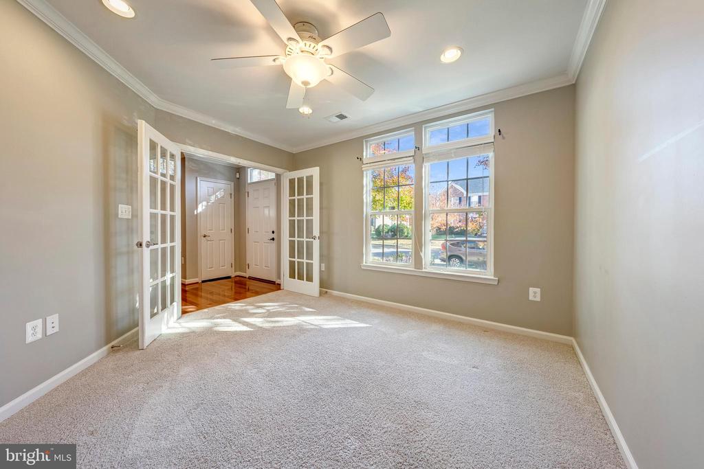 43022 SPYDER PLACE
