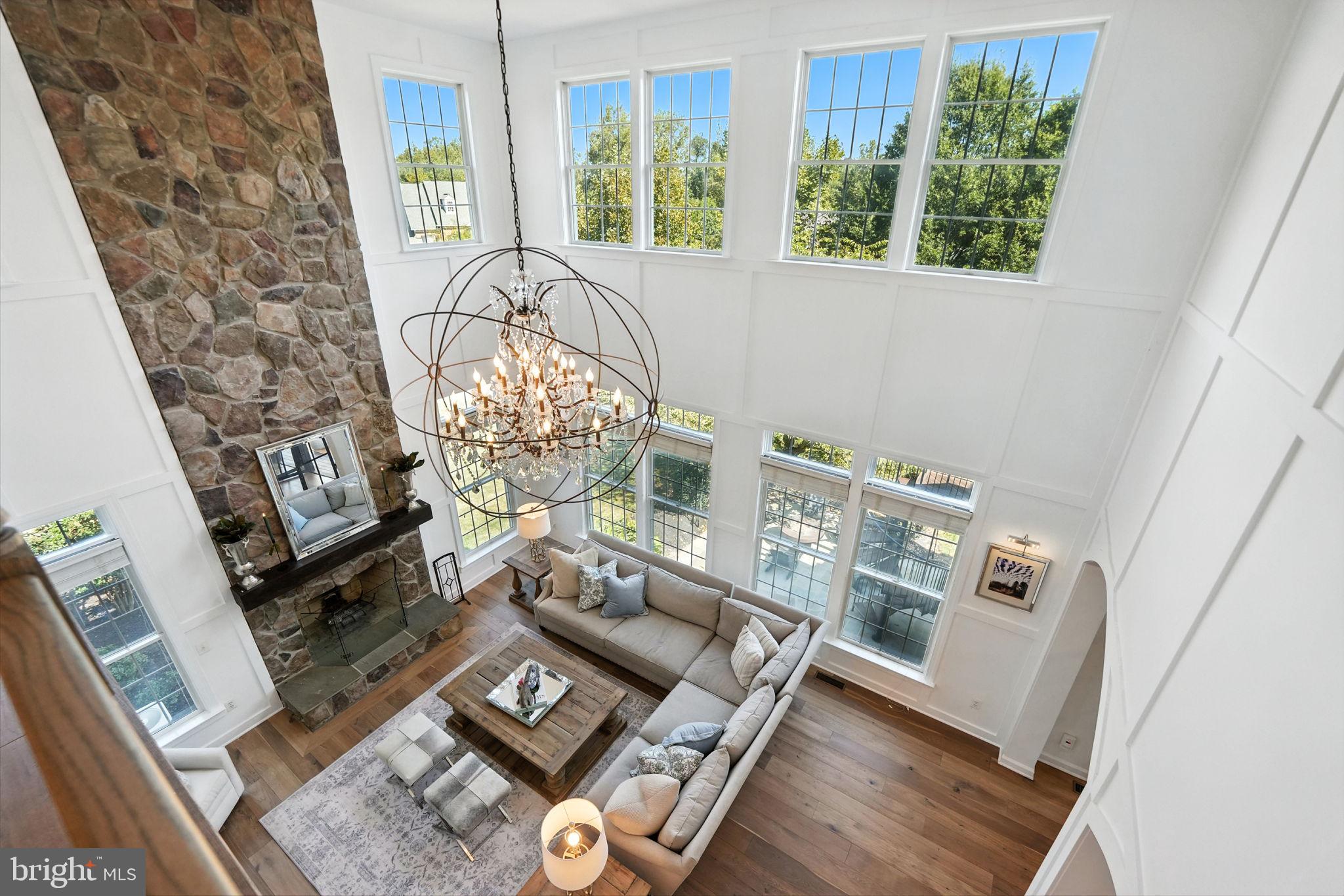 40488 WINDCROFT LANE