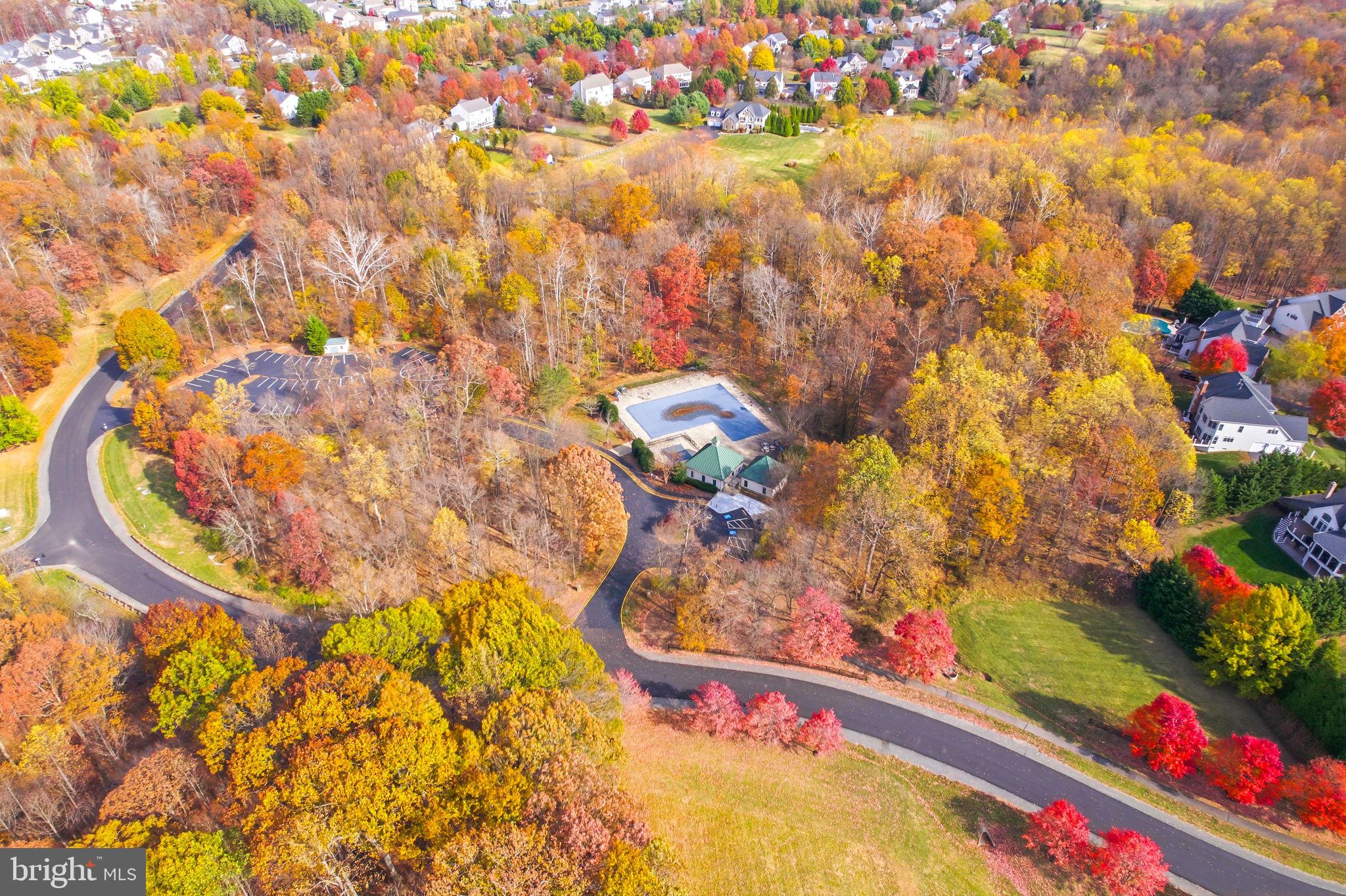 40488 WINDCROFT LANE