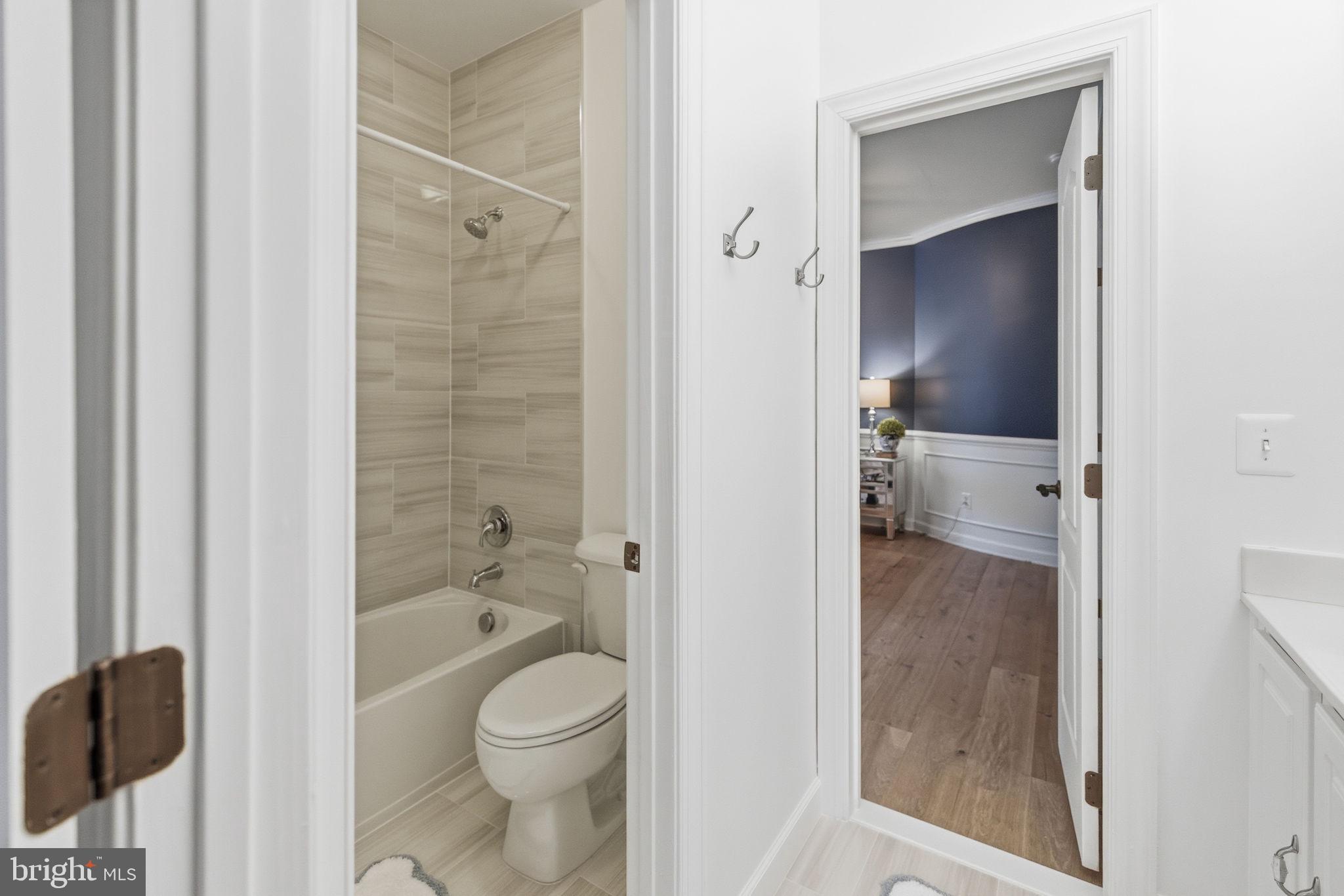 40488 WINDCROFT LANE